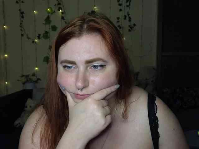 Aliciaredluv webcam