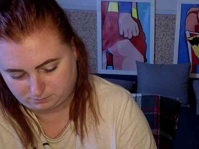 Aliciaredluv webcam