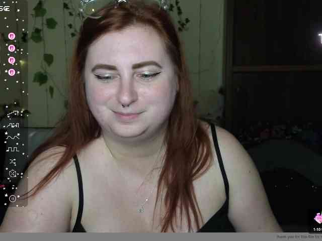 Aliciaredluv webcam