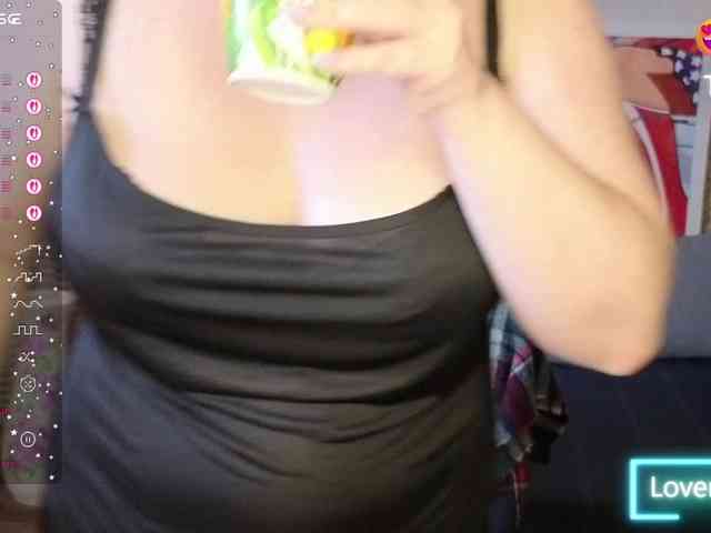 Aliciaredluv webcam