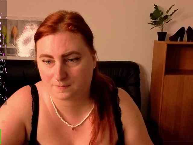 Aliciaredluv webcam