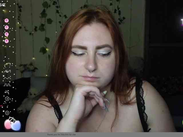 Aliciaredluv webcam