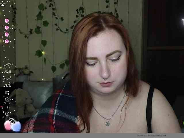 Aliciaredluv webcam