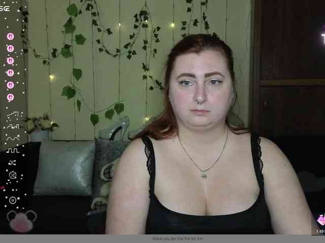 Aliciaredluv webcam
