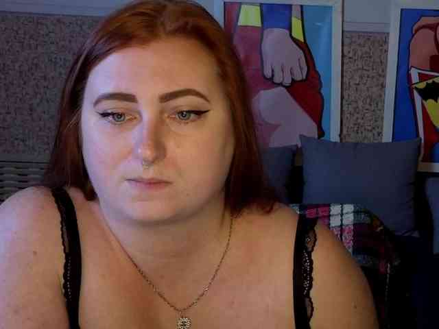 Aliciaredluv webcam