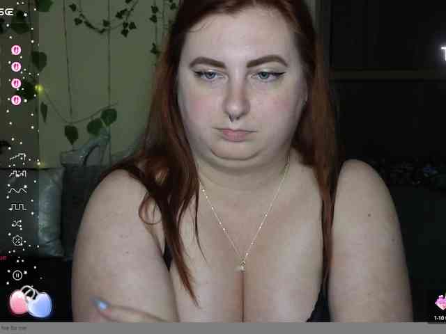 Aliciaredluv webcam