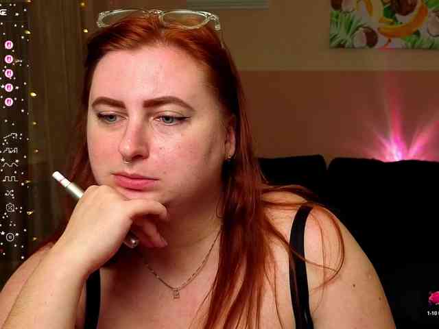 Aliciaredluv webcam