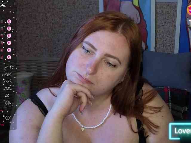 Aliciaredluv webcam