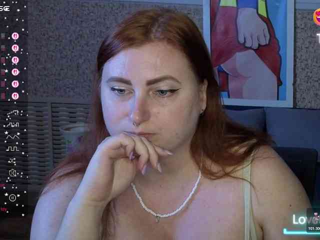 Aliciaredluv webcam