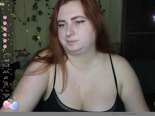 Aliciaredluv webcam