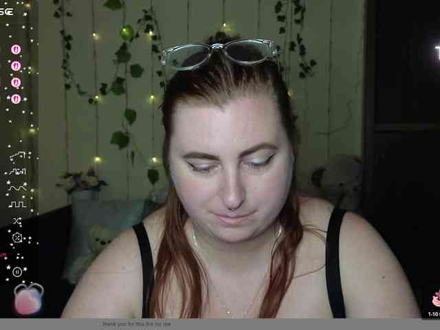 Aliciaredluv webcam