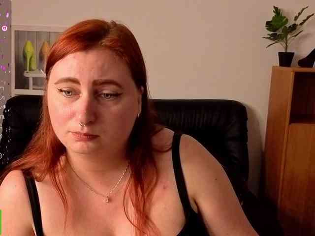 Aliciaredluv webcam