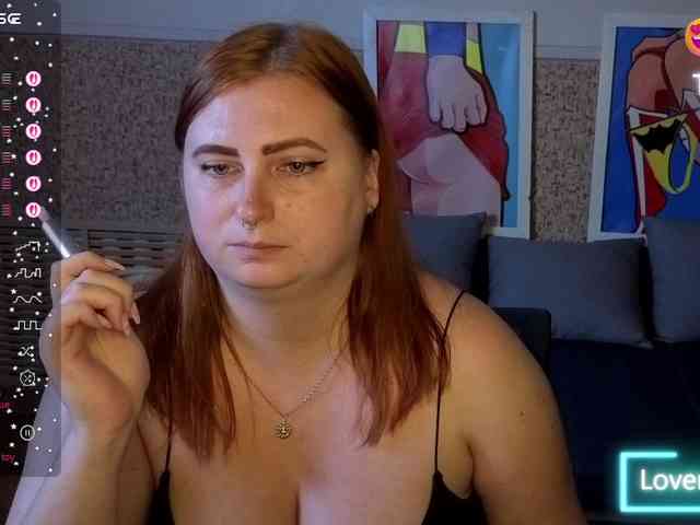 Aliciaredluv webcam