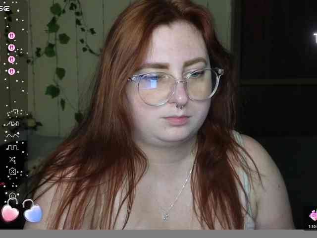 Aliciaredluv webcam