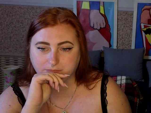 Aliciaredluv webcam