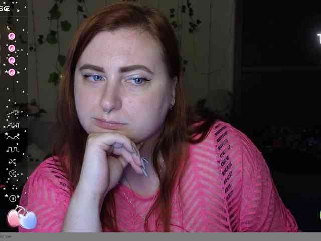Aliciaredluv webcam