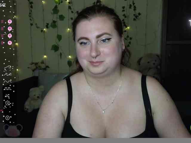 Aliciaredluv webcam