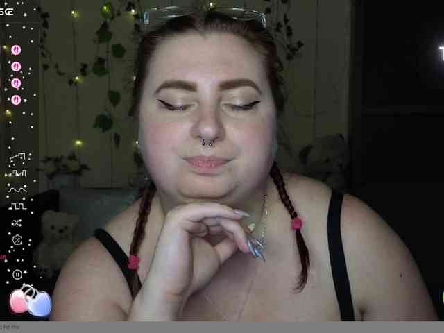 Aliciaredluv webcam