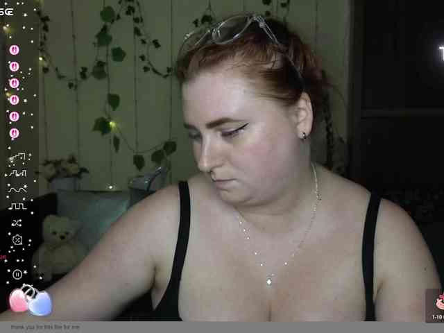 Aliciaredluv webcam