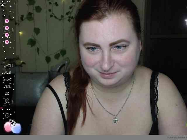 Aliciaredluv webcam