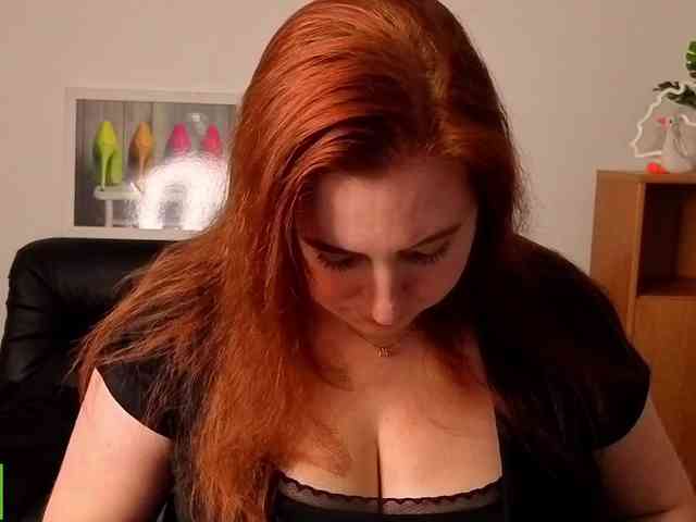 Aliciaredluv webcam