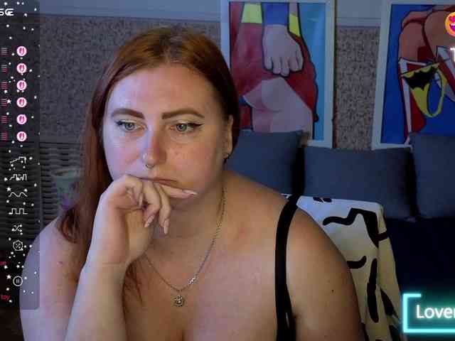 Aliciaredluv webcam