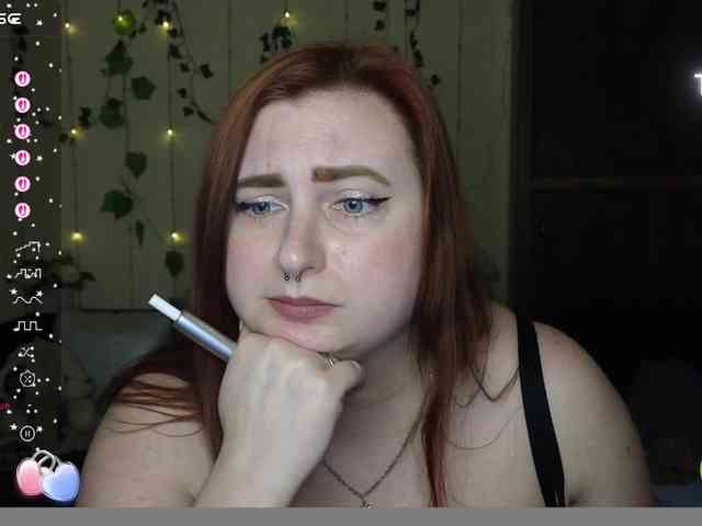 Aliciaredluv webcam