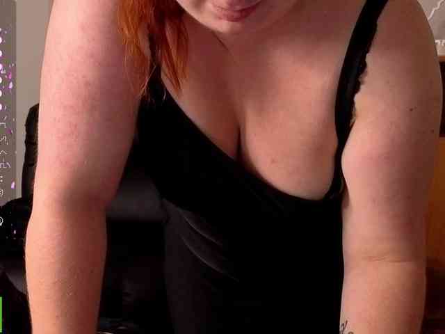 Aliciaredluv webcam
