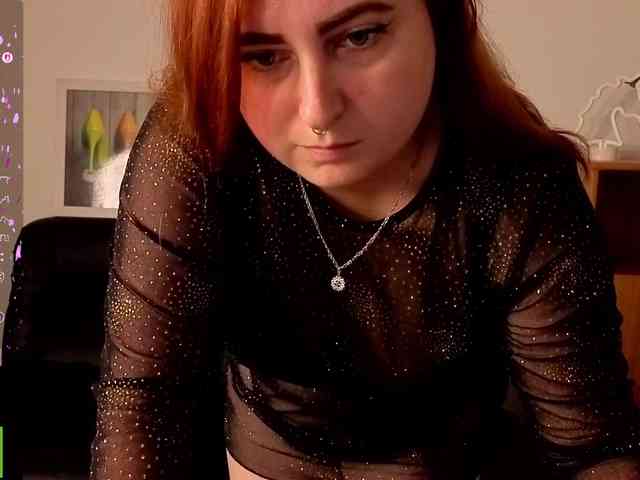 Aliciaredluv webcam