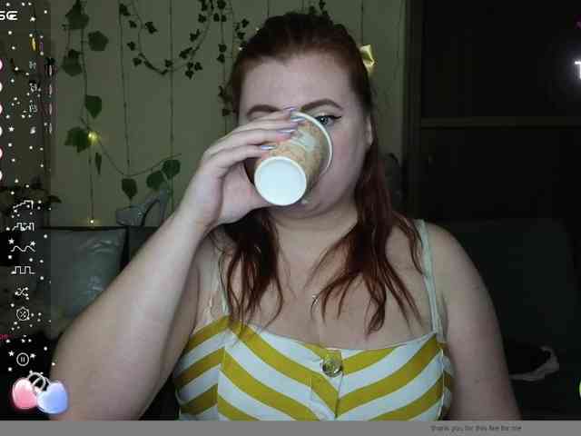 Aliciaredluv webcam