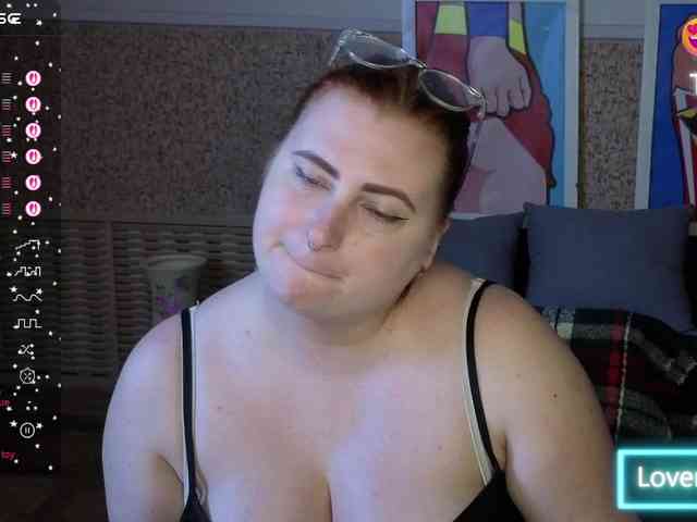 Aliciaredluv webcam