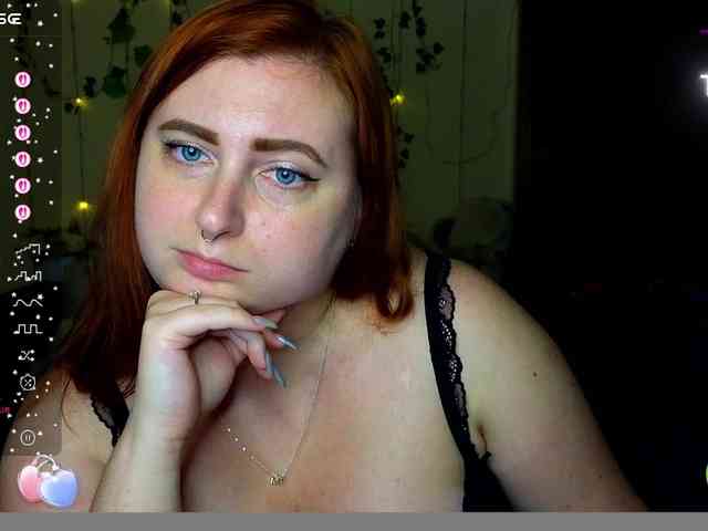 Aliciaredluv webcam