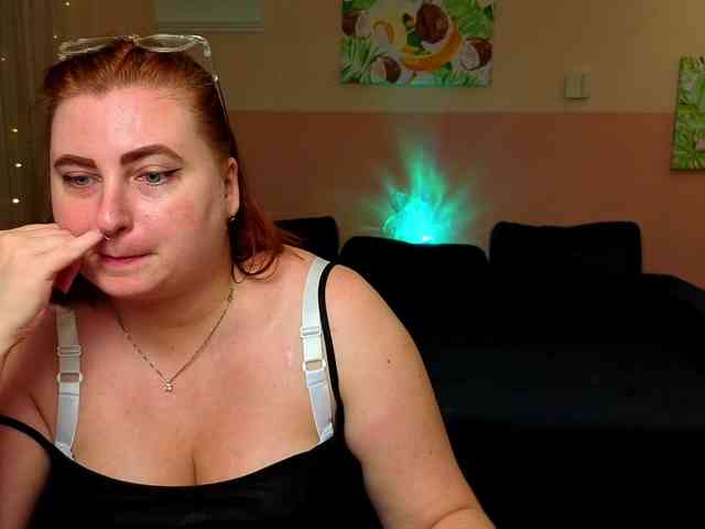 Aliciaredluv webcam