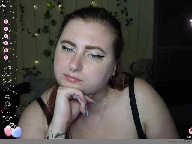 Aliciaredluv webcam
