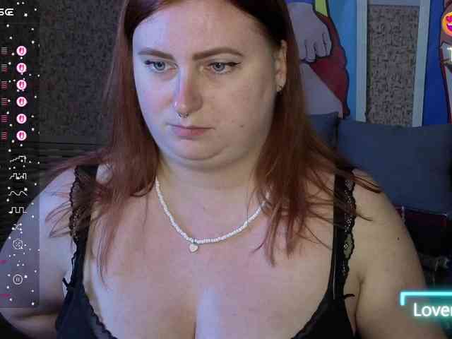 Aliciaredluv webcam