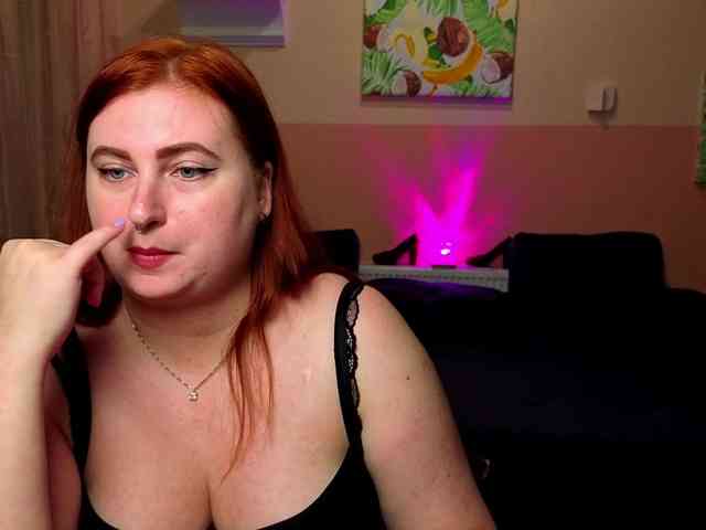 Aliciaredluv webcam