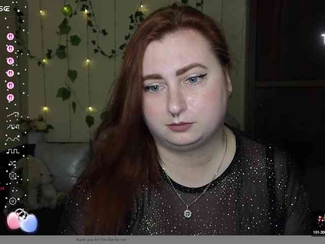 Aliciaredluv webcam