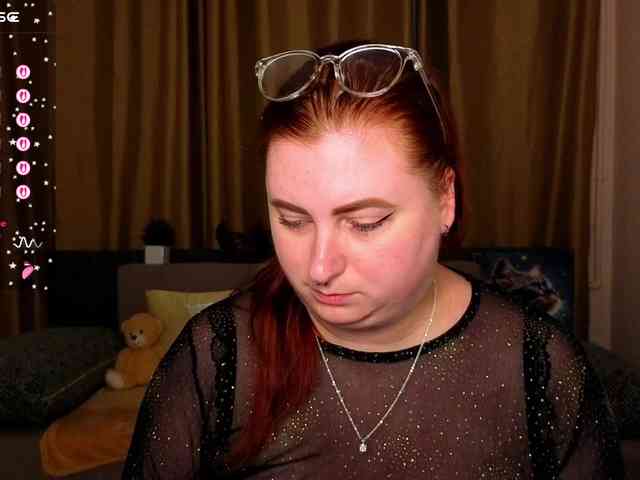 Aliciaredluv webcam