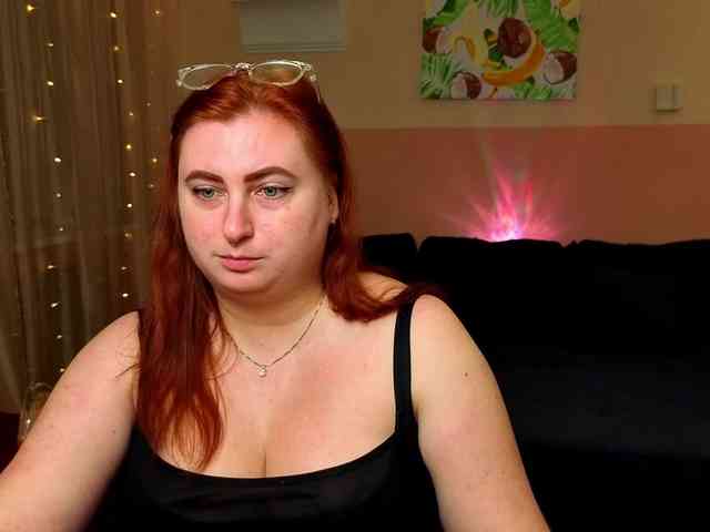 Aliciaredluv webcam