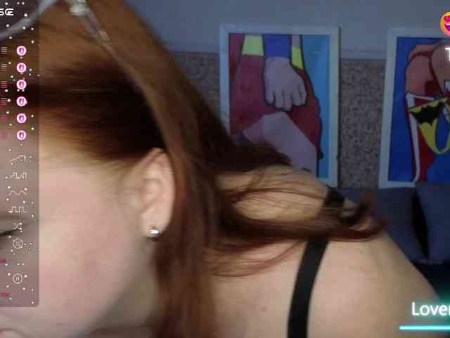 Aliciaredluv webcam