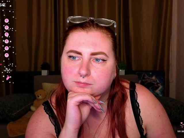 Aliciaredluv webcam