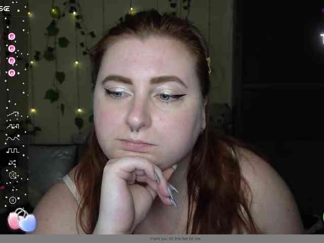 Aliciaredluv webcam