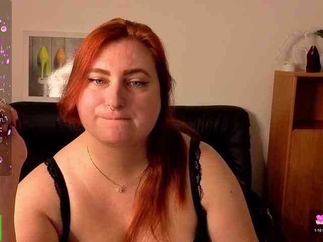 Aliciaredluv webcam