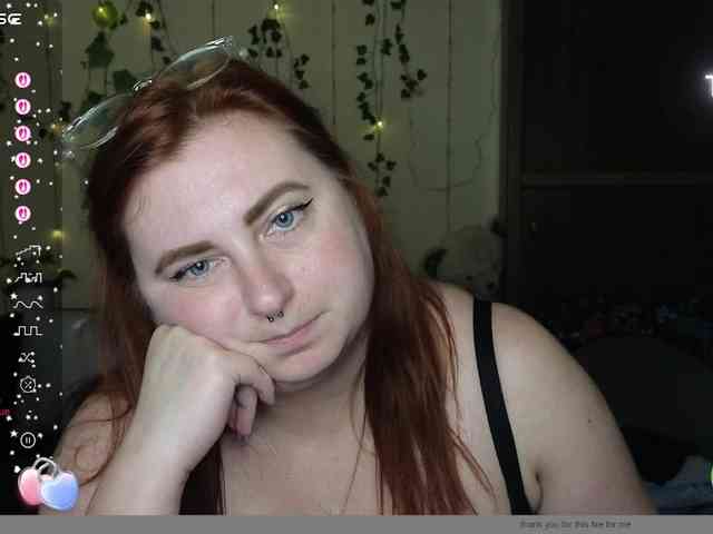 Aliciaredluv webcam