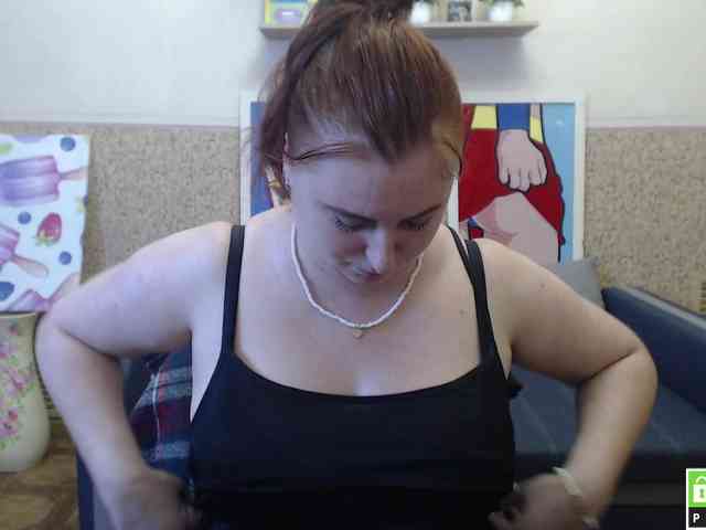 Aliciaredluv webcam