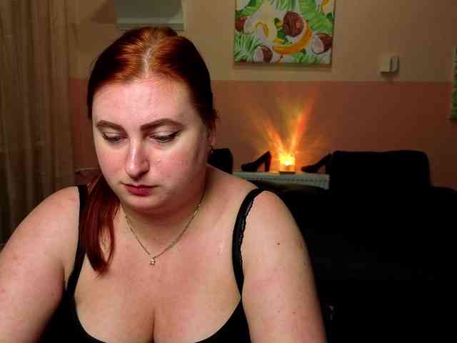 Aliciaredluv webcam
