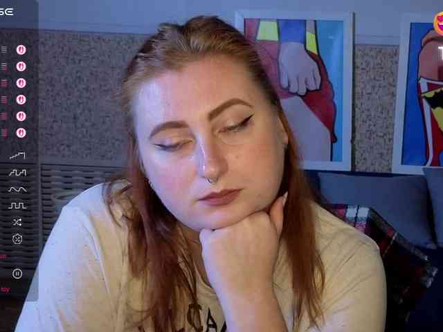 Aliciaredluv webcam