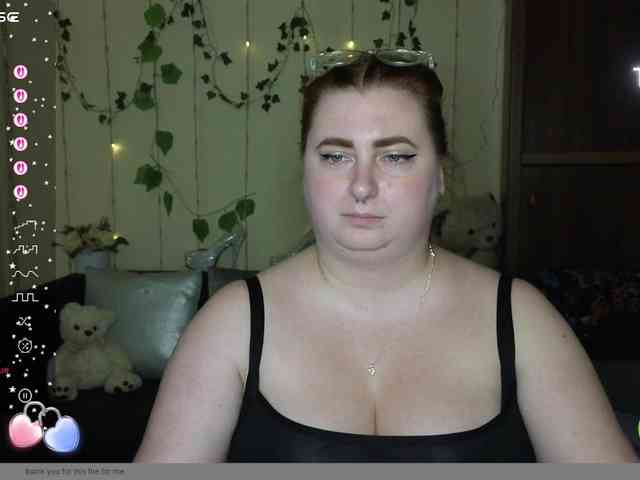 Aliciaredluv webcam