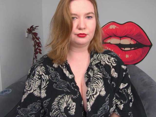 NikkiWild live cam on BongaCams