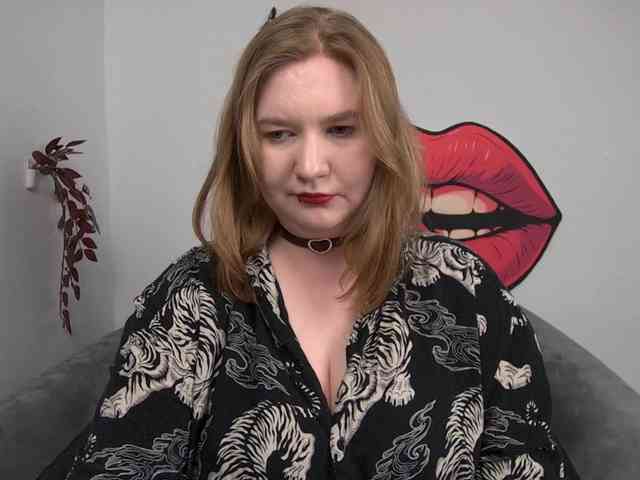 NikkiWild webcam